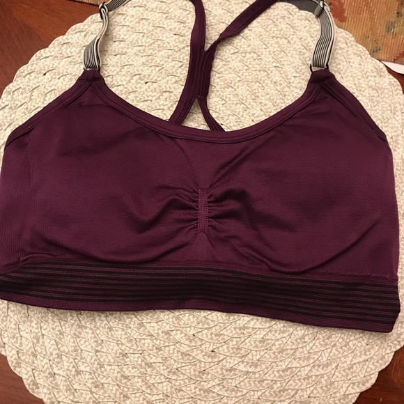 Victoria's Secret Other - Victoria’s Secret Sports bra Sz M